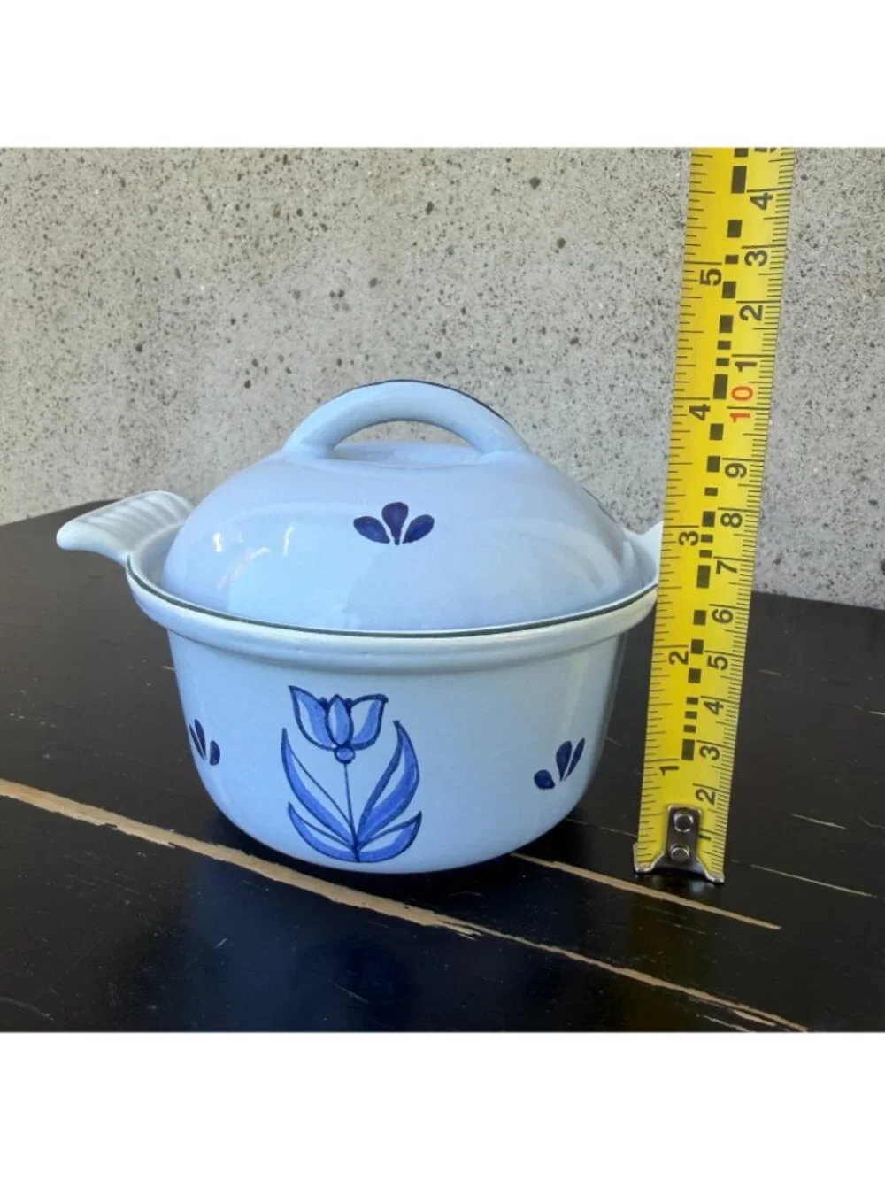 VTG #12 Holland Blue Tulip Enameled Cast Iron Casserole Dish Dutch Oven
